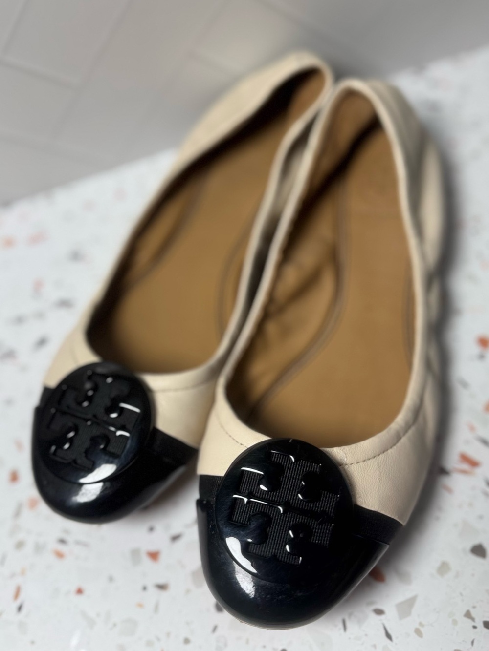 Tory Burch Cream and Black Women's Leather Ballet Flats